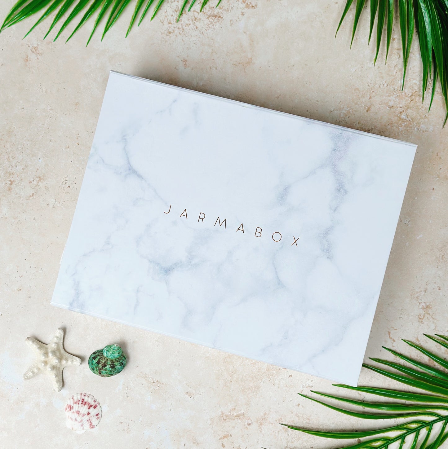 Seasonal Subscription (Pyjama & Beauty Box)